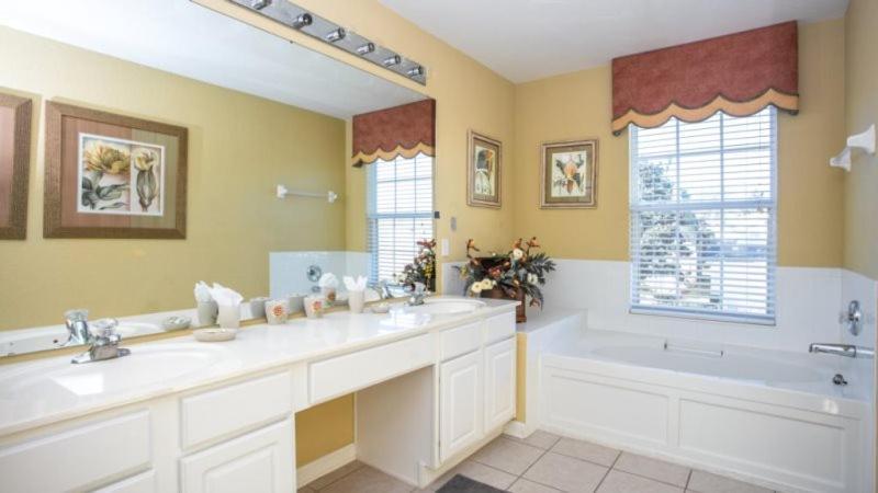 Holiday home 6 Bedroom Pool In Windsor Hills With Theater Orlando