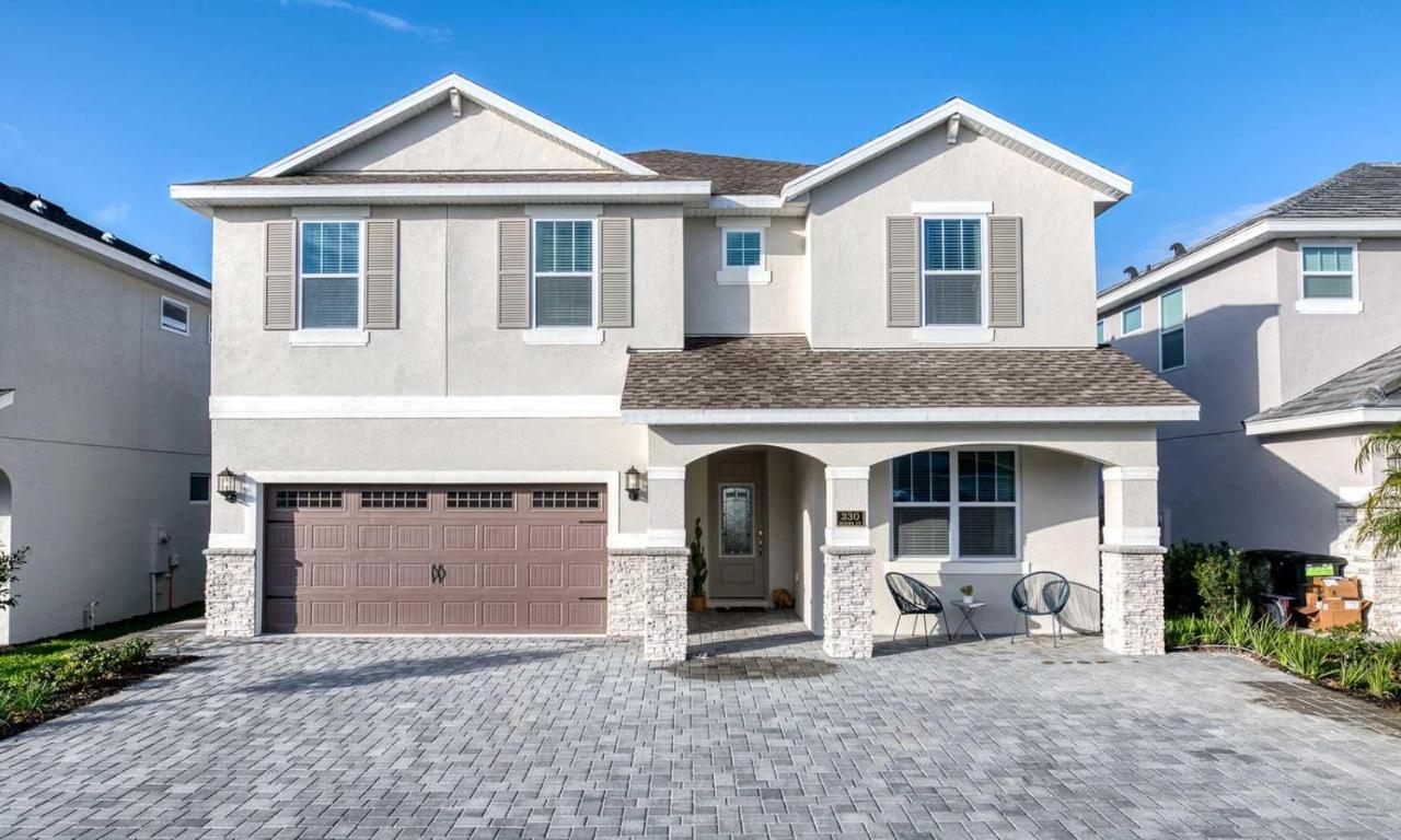 Spacious 8 Bdrm With South Facing Pool In Encore *