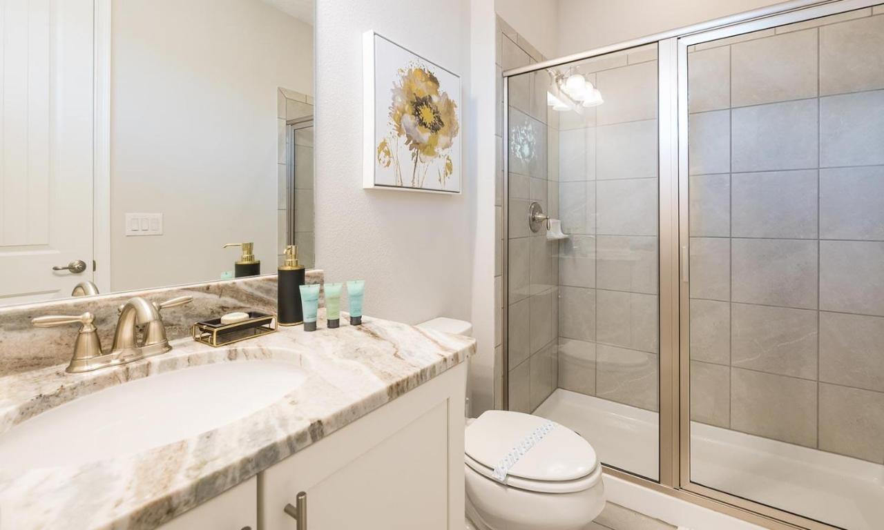 Casa de férias Spacious 8 Bdrm With South Facing Pool In Encore *