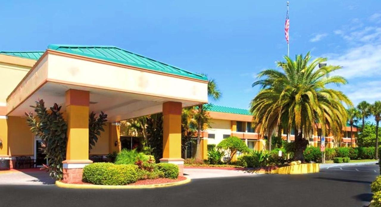Bposhtels Florida Mall Albergue