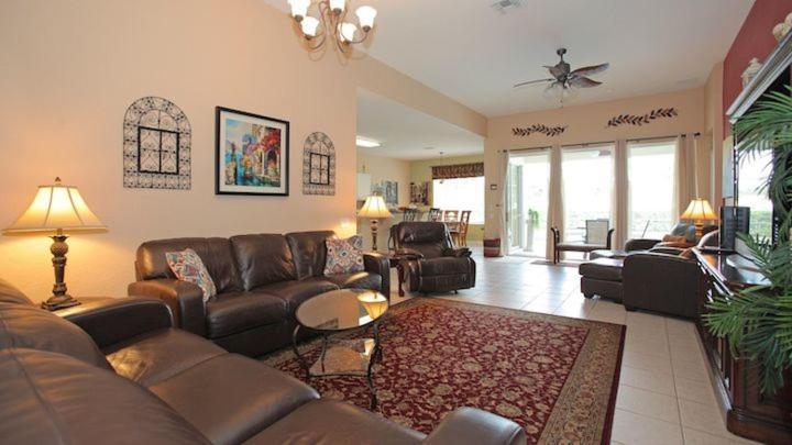 Wh7703cs Windsor Hills 4b 4ba * Four Corners