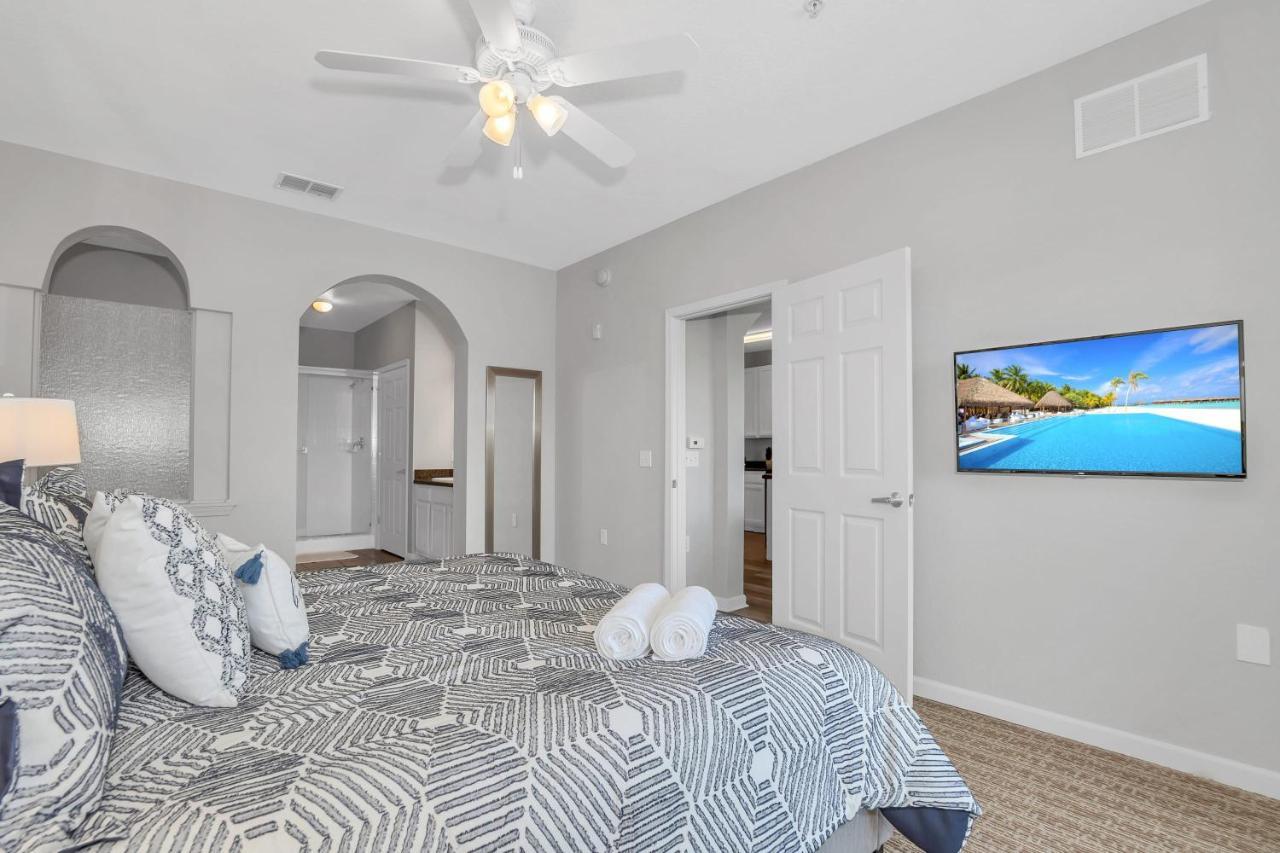 Stunning 3br With Pool And Hot Tub - Near Disney! Apartment *