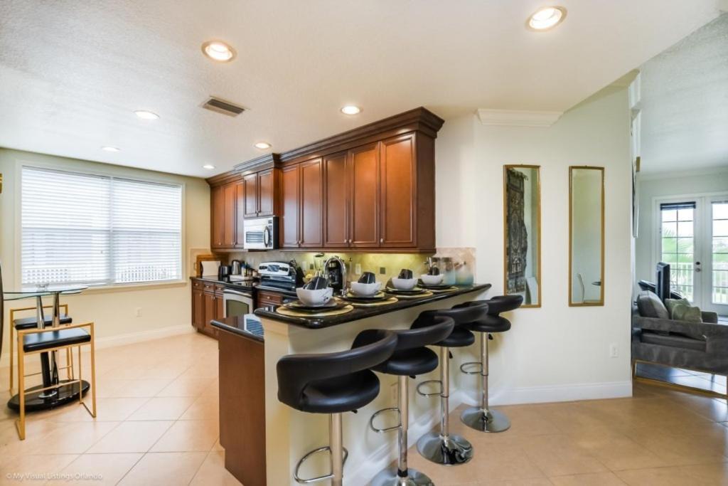 Exe7468exrr Golf View 3 Bdrm Condo! Orlando