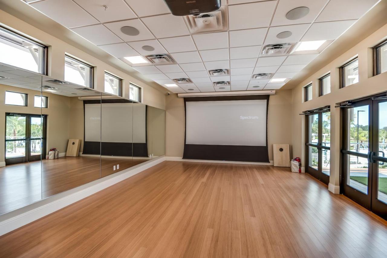 Stunning W Private Poolspa & Game * Orlando