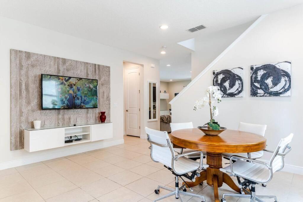 Perfect 5-bedroom With Pool,game &grill - 2201 Orlando