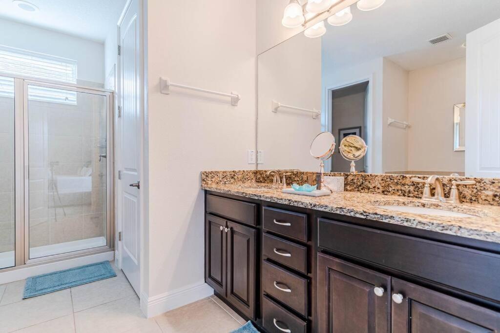 Perfect 5-bedroom With Pool,game &grill - 2201 Orlando