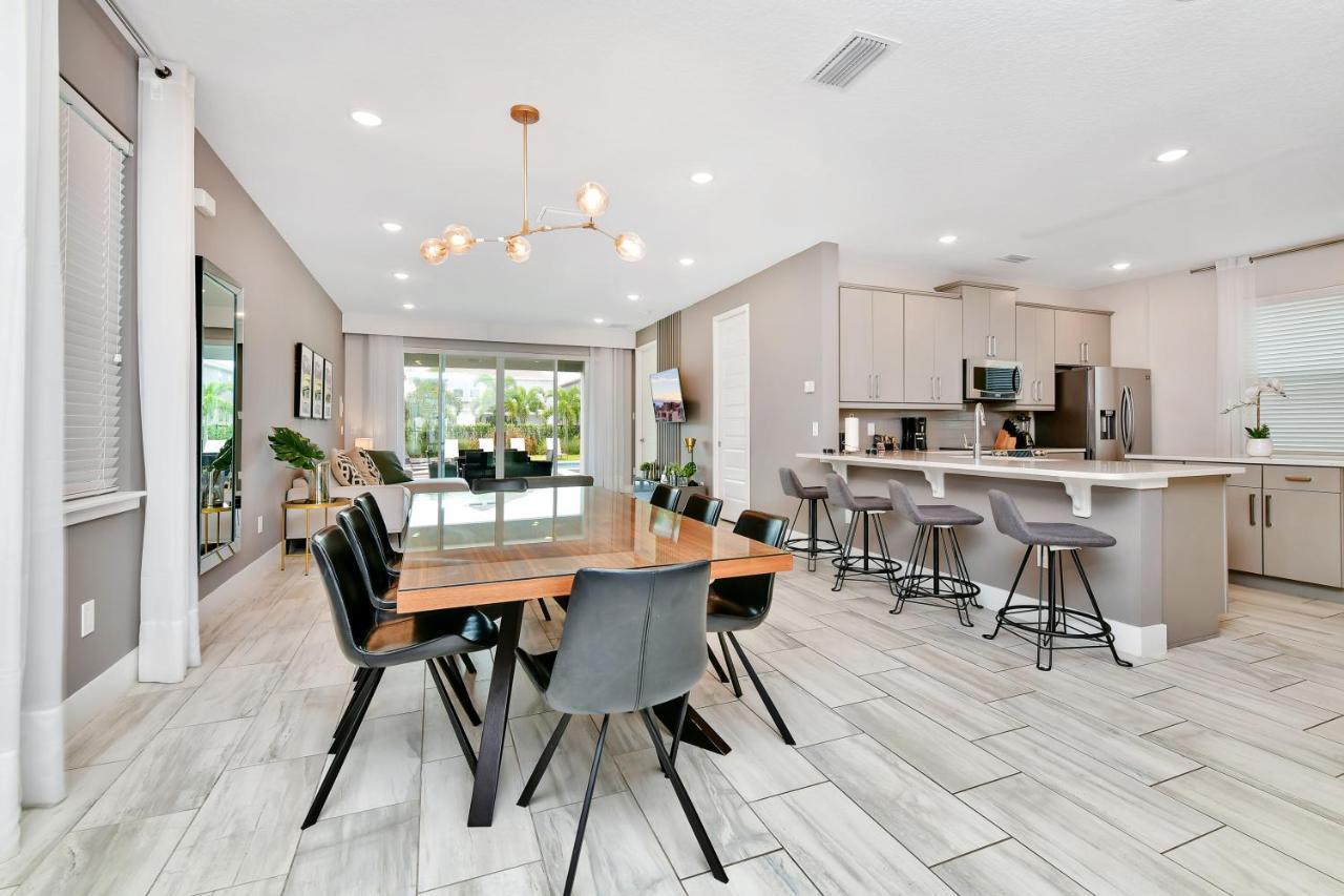 Modern House By Rentyl Near With Private Pool & Amenities - 393s * Orlando