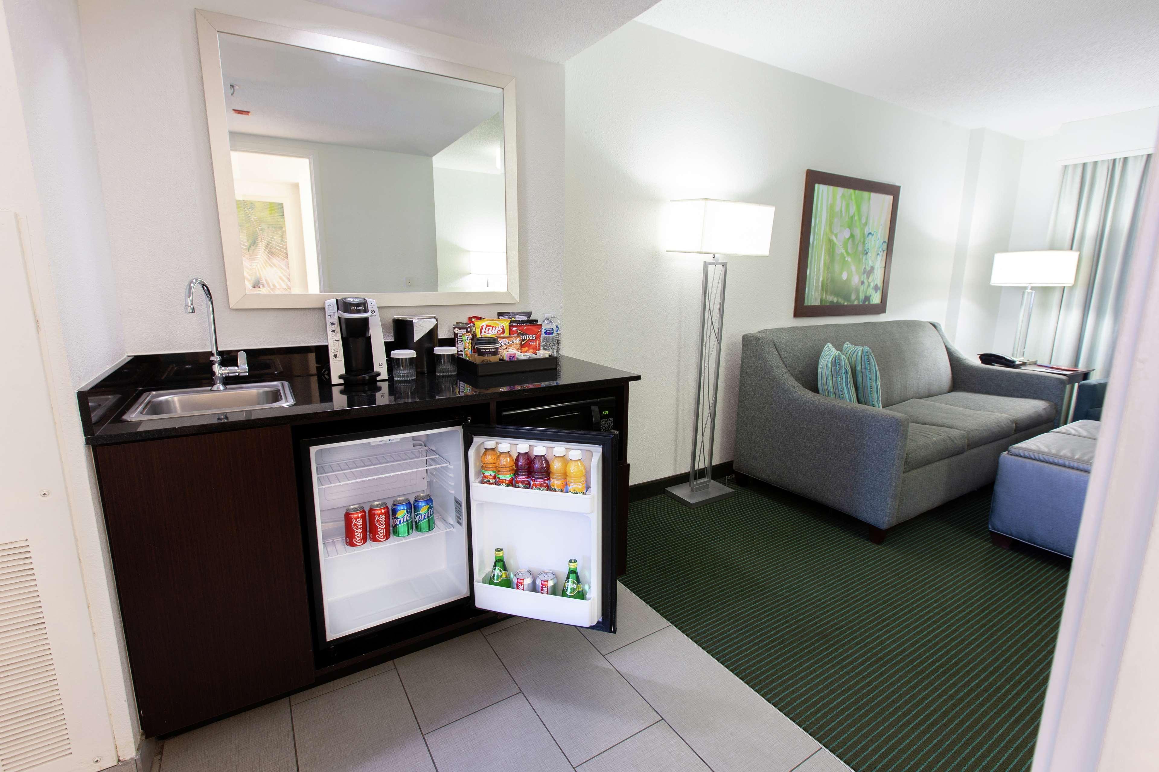 Resort Embassy By Hilton Orlando