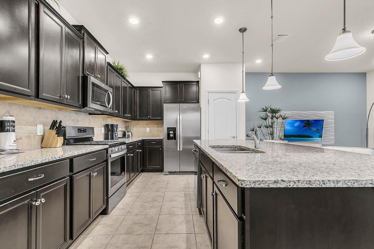 5 Bedrooms - 4,5 Bathrooms - Solterra 4643 Td Holiday home Orlando