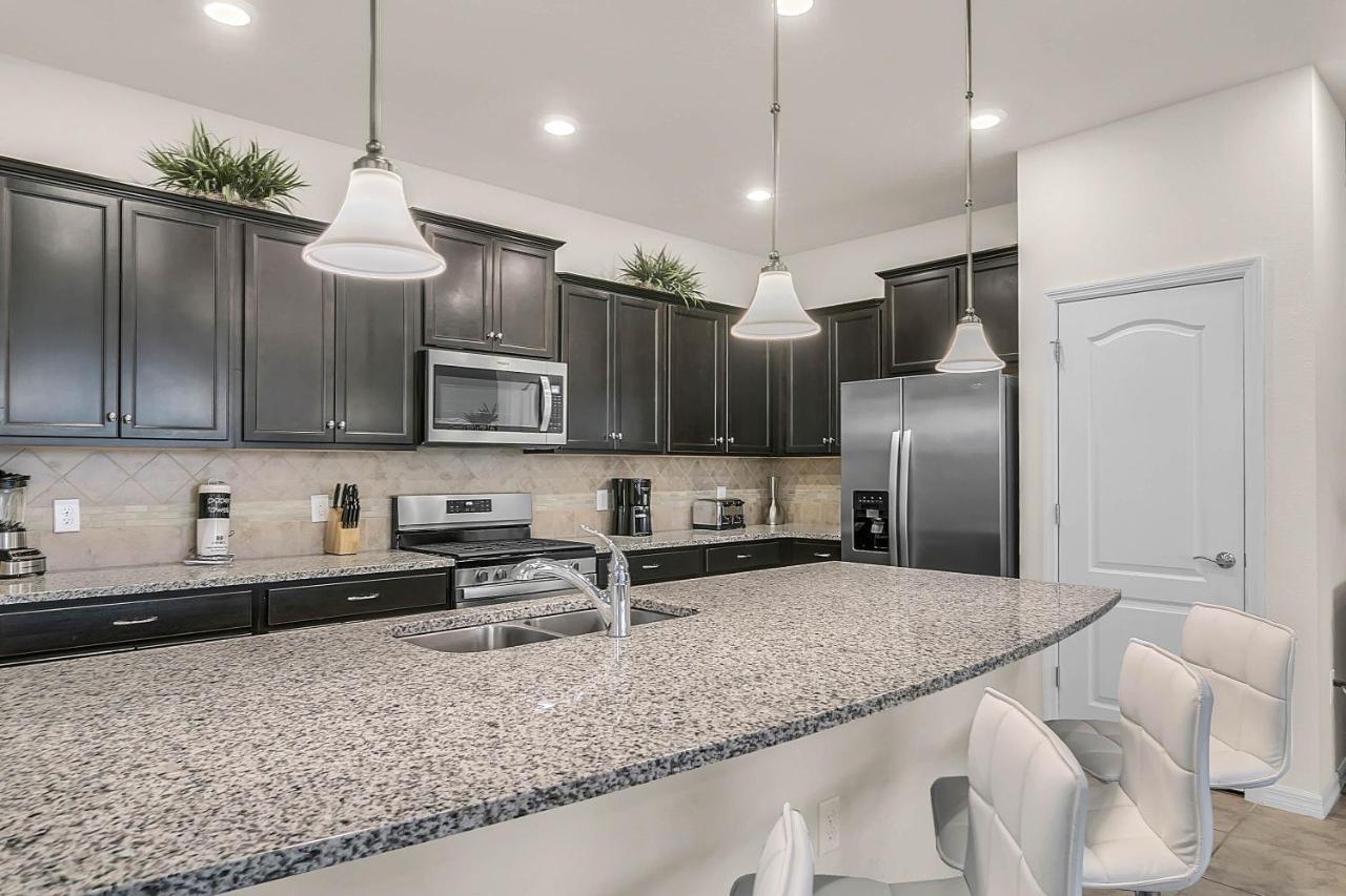 5 Bedrooms - 4,5 Bathrooms - Solterra 4643 Td Holiday home