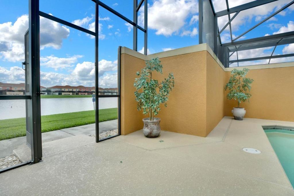 Holiday home 4 Bedrooms - 3 Bathrooms - Paradise Palms 8881 Cp *