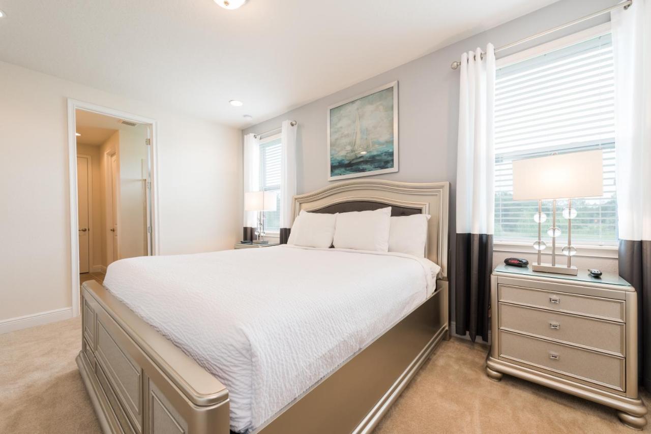 Alluring With Private Pool Near With Amenities By Rentyl - 7732f Holiday home *