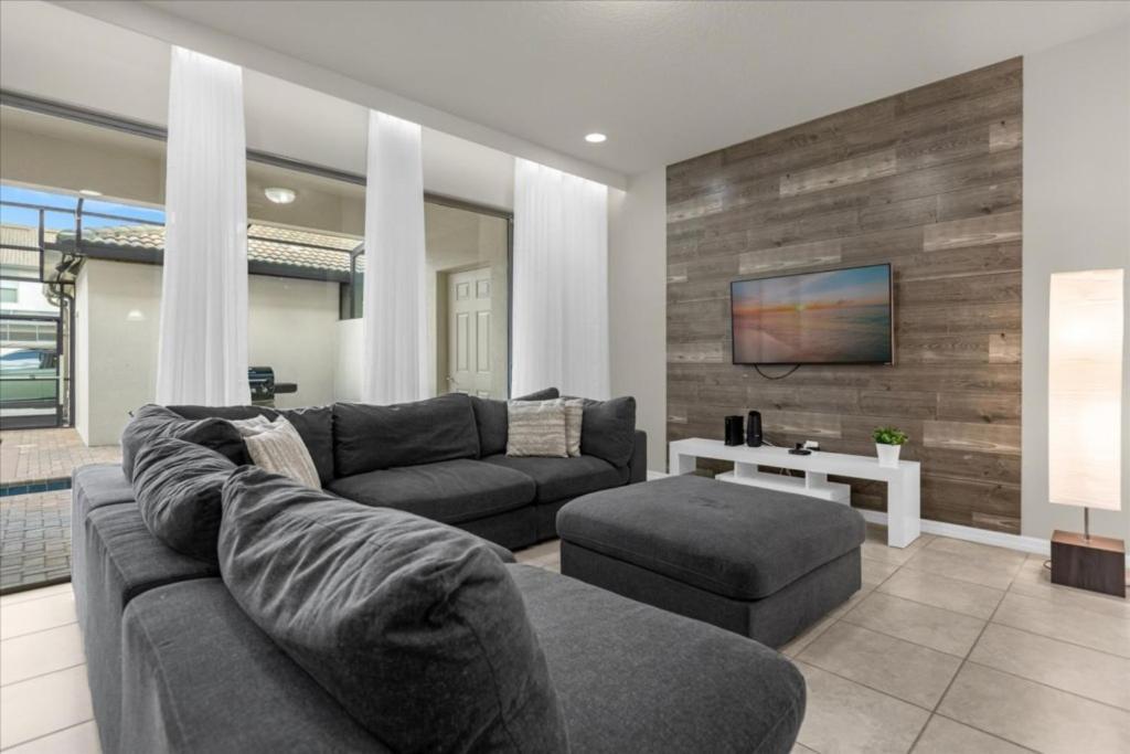 Holiday home 5 Bedrooms - 4,5 Bathrooms - Windsor At Westside 8936 Al Orlando