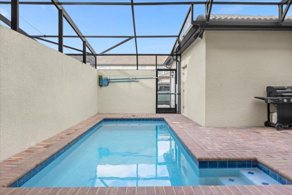 5 Bedrooms - 4,5 Bathrooms - Windsor At Westside 8936 Al Orlando
