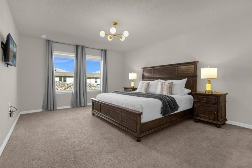 5 Bedrooms - 4,5 Bathrooms - Windsor At Westside 8936 Al Orlando