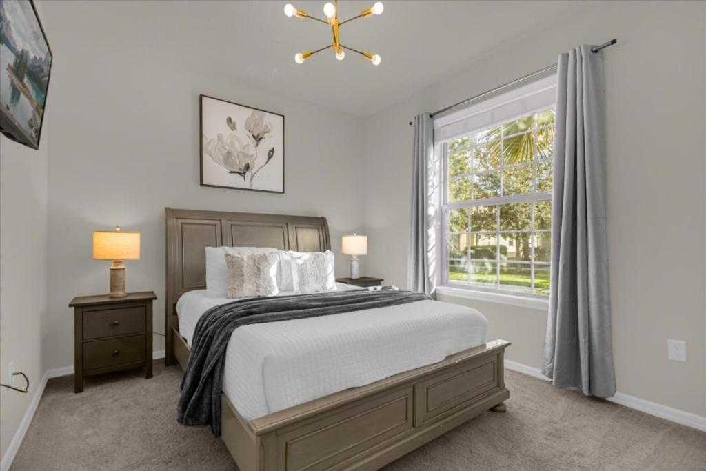 5 Bedrooms - 4,5 Bathrooms - Windsor At Westside 8936 Al