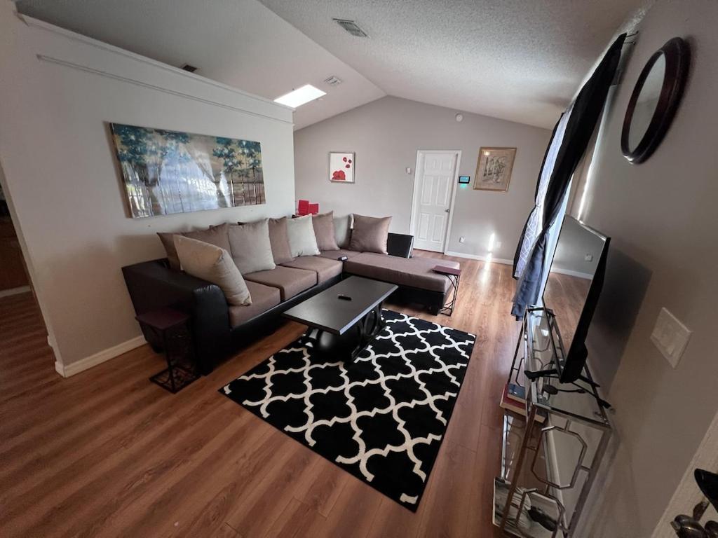 Holiday home Family Paradise. 3 Bedrooms, 2 Bathrooms. Orlando