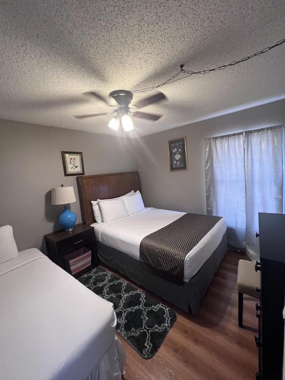 Family Paradise. 3 Bedrooms, 2 Bathrooms.