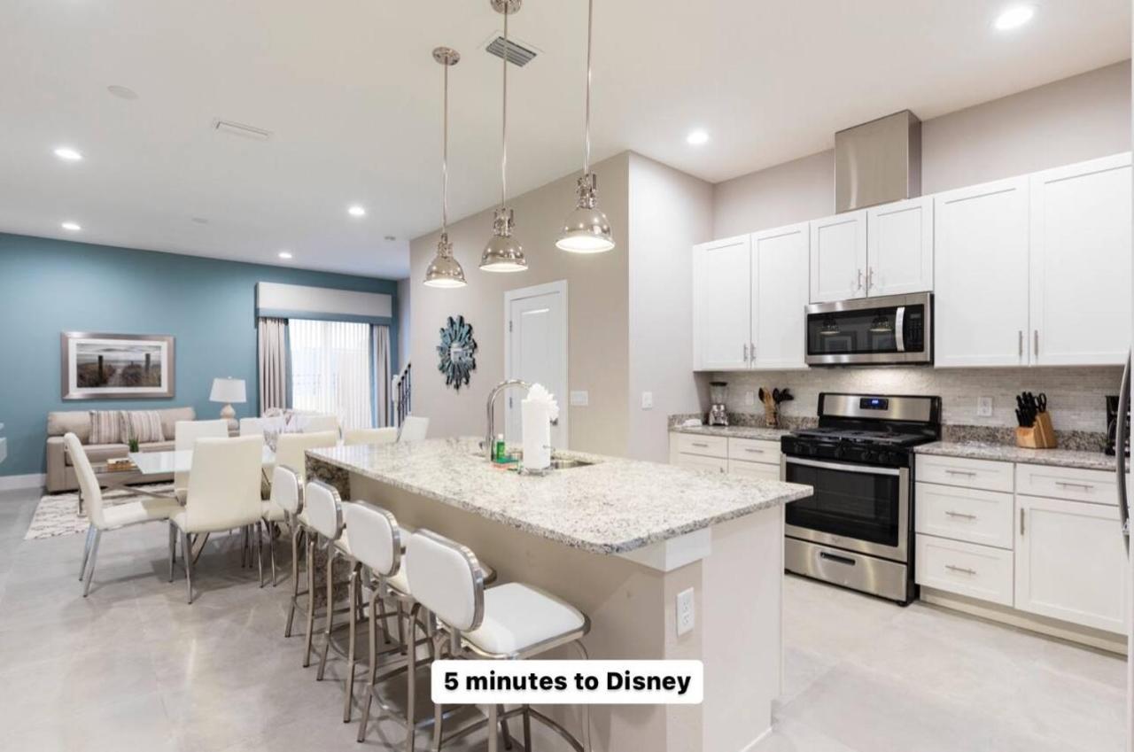 Gorgeous New 4 Beds Dream 5 Min To *