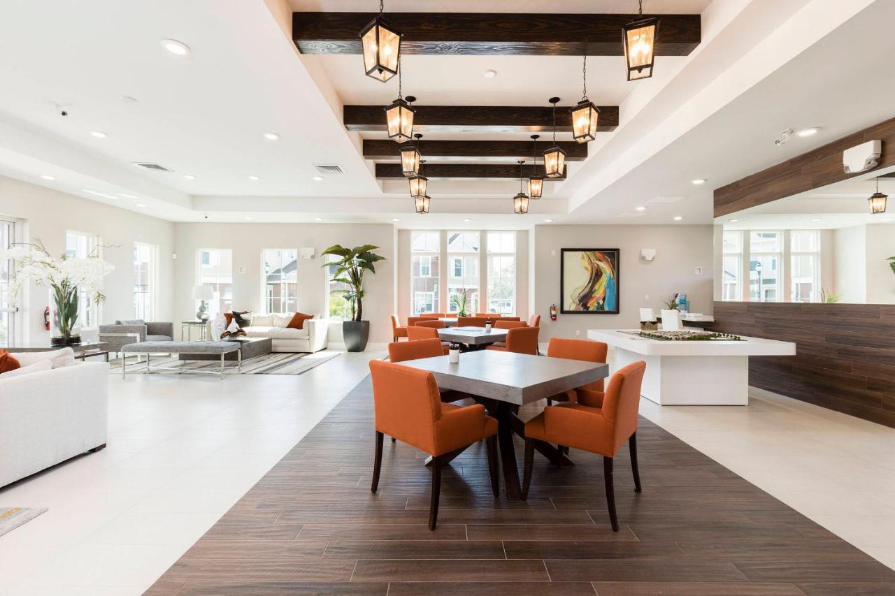 Gorgeous New 4 Beds Dream 5 Min To *