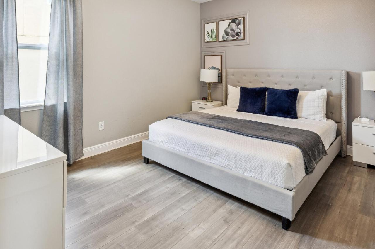 Modern 5 Bdr Family Themed With Harry Potter Games And Free Pool Heat Holiday home *