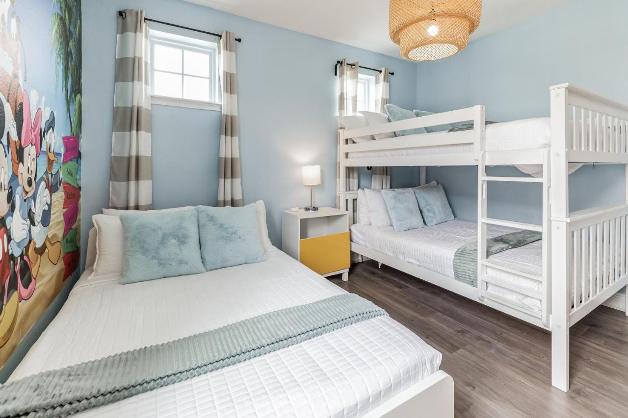 Holiday home Modern 5 Bdr Family Themed With Harry Potter Games And Free Pool Heat
