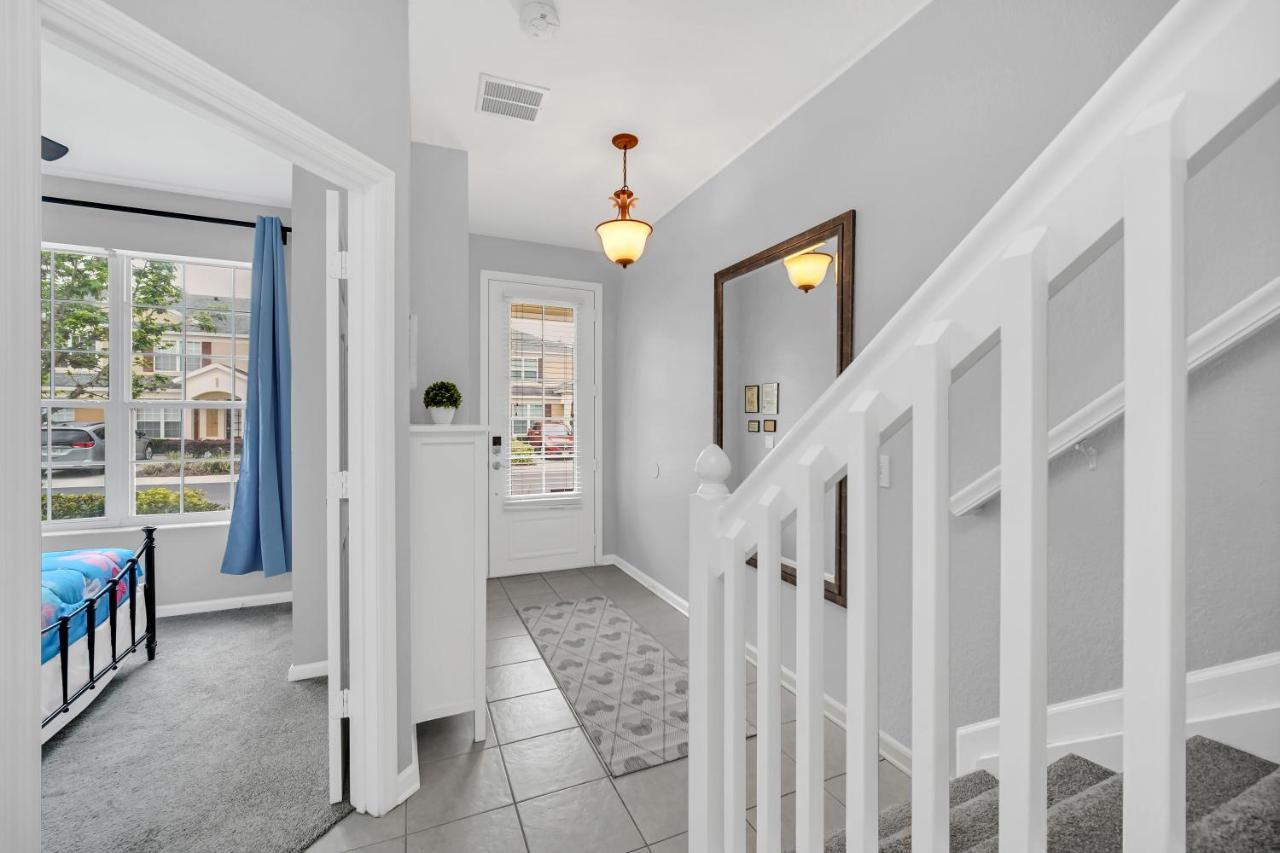Townhome Near With Pool Magic And Fun At Windsor Holiday home *