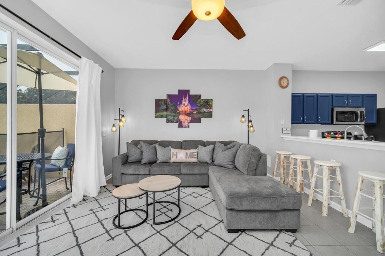 Townhome Near With Pool Magic And Fun At Windsor Holiday home *