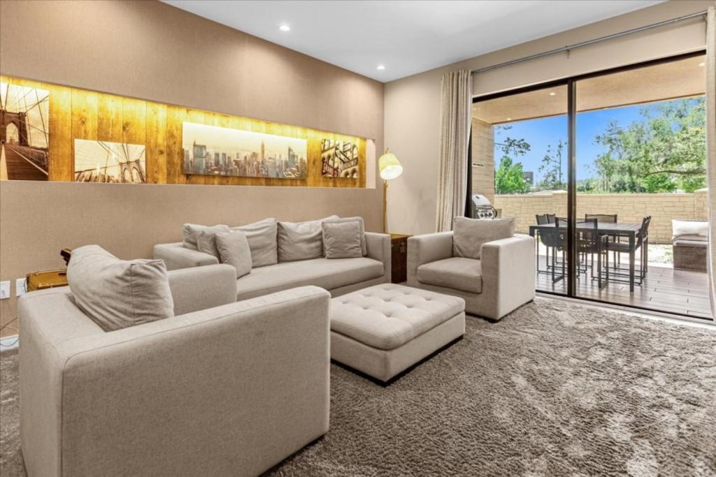 3 Bedrooms- 3,5 Bathrooms- Magic Village 7477 Bd Holiday home *