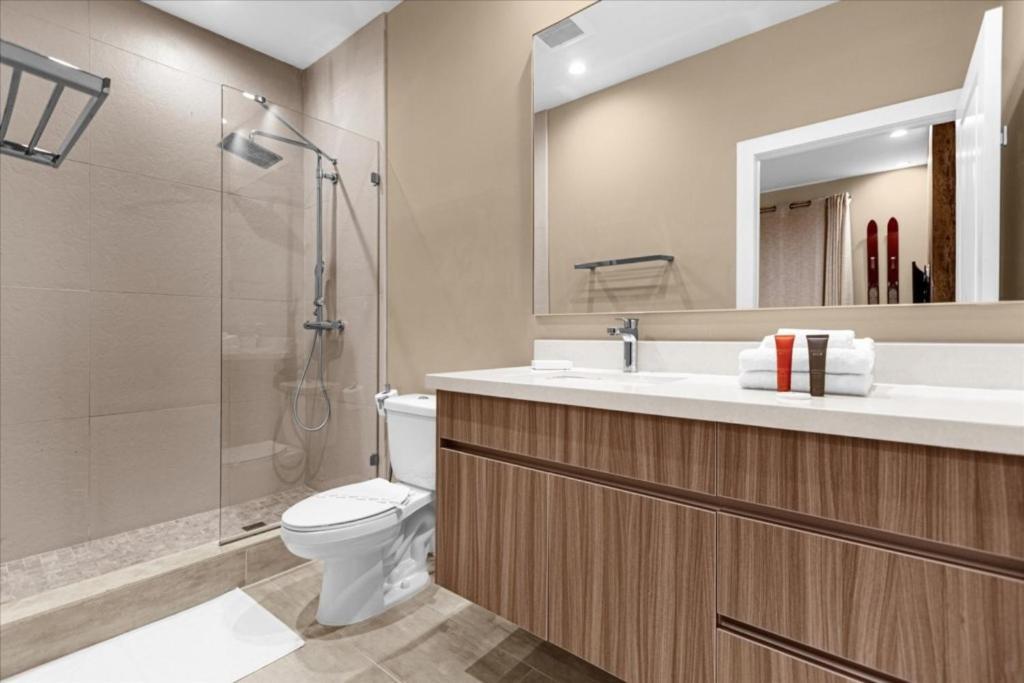 3 Bedrooms- 3,5 Bathrooms- Magic Village 7477 Bd * Orlando