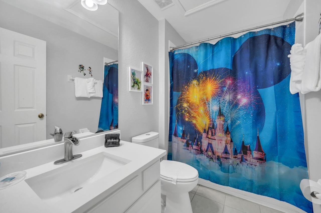 Townhome Near With Pool Magic And Fun At Windsor Holiday home *