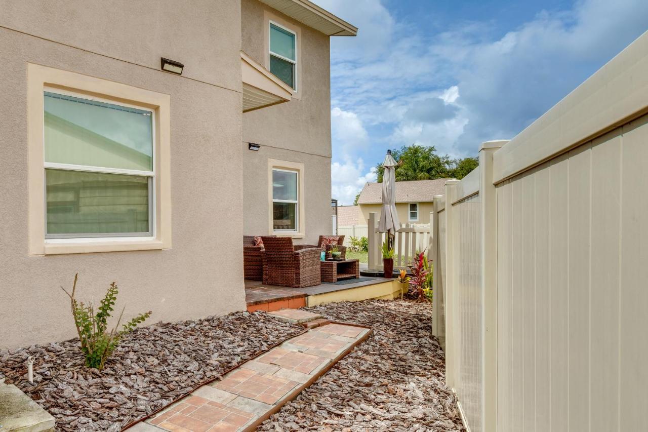 Holiday home With Shared Pool About 25 Mi To Disney!