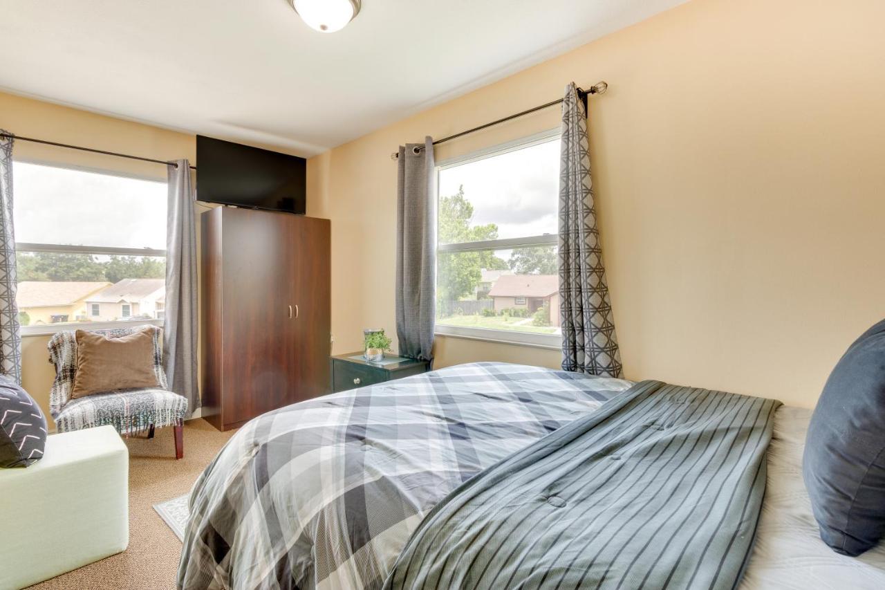 With Shared Pool About 25 Mi To Disney! Holiday home *