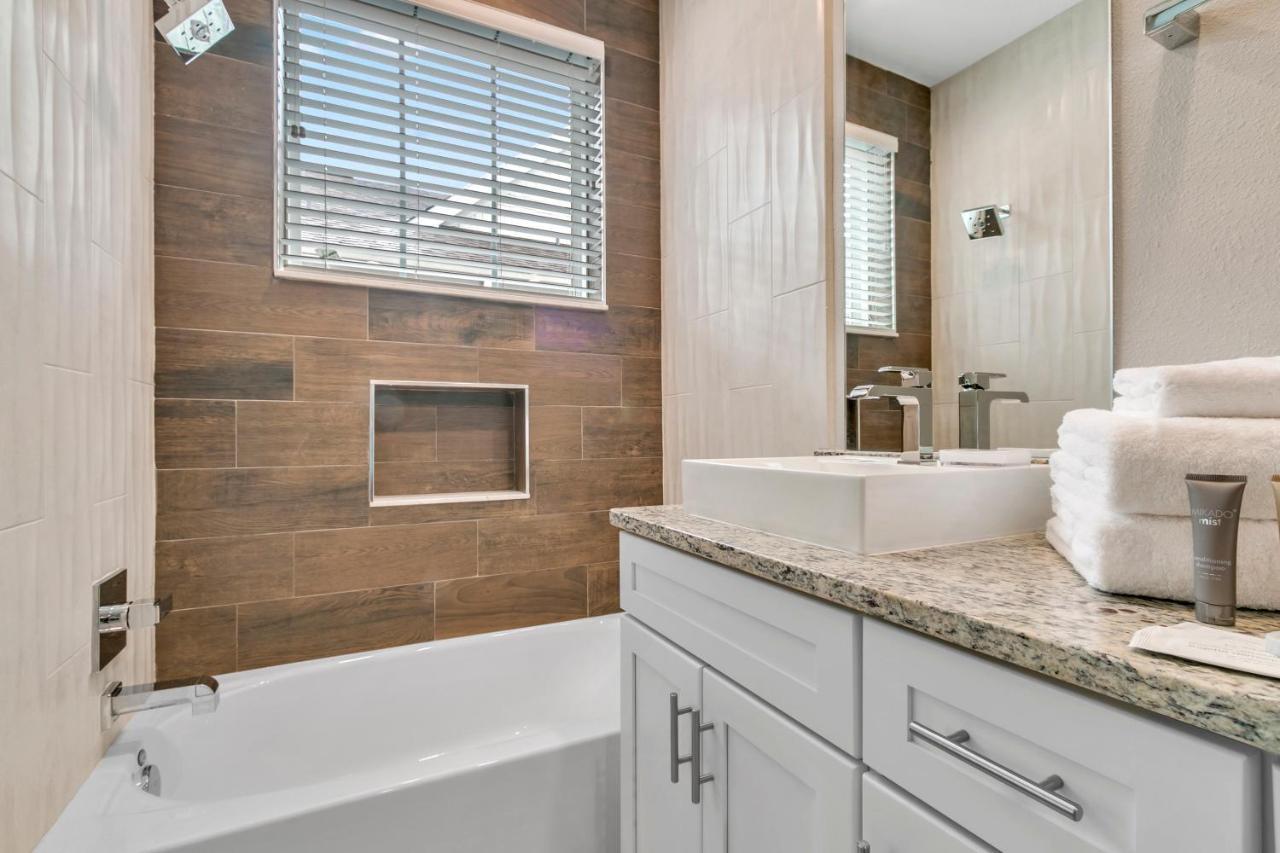 4 Bedrooms - 4,5 Bathrooms - Summerville 7588 Sd Holiday home Orlando