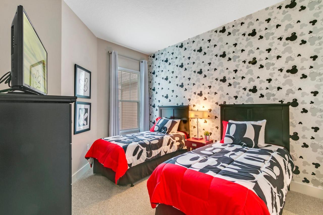 4 Bedrooms - 4,5 Bathrooms - Summerville 7588 Sd Holiday home Orlando