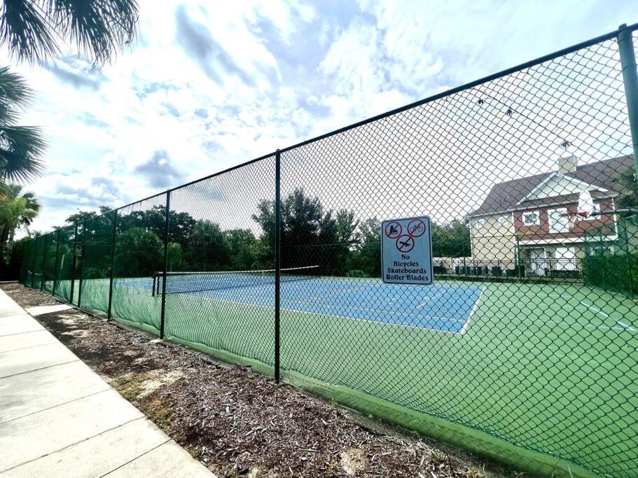 Jungle Hideaway/pool/parking/gym * Orlando