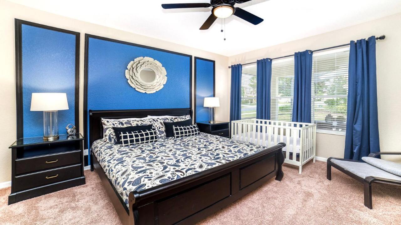 Casa de férias Cozy 5br W/game Pool *