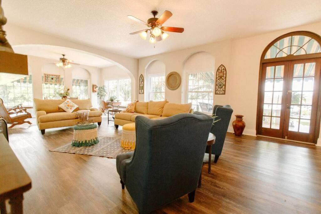 Holiday home Historic Lakefront Estate Orlando