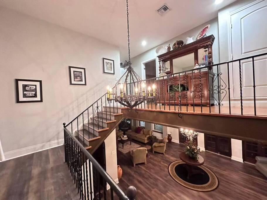 Historic Lakefront Estate Holiday home