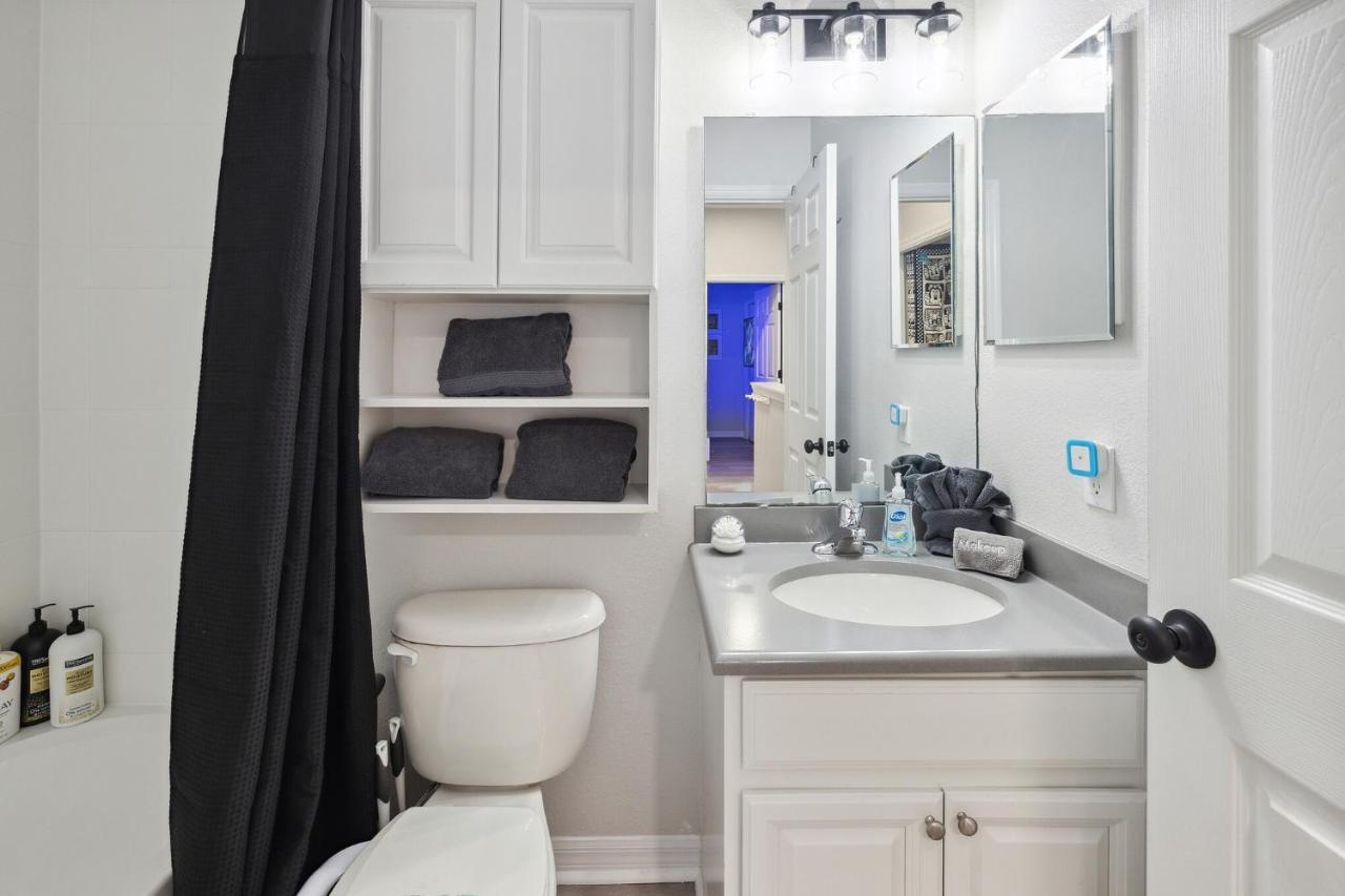 Comfy Themed Oasis 1br Near Parks Townhouse Orlando
