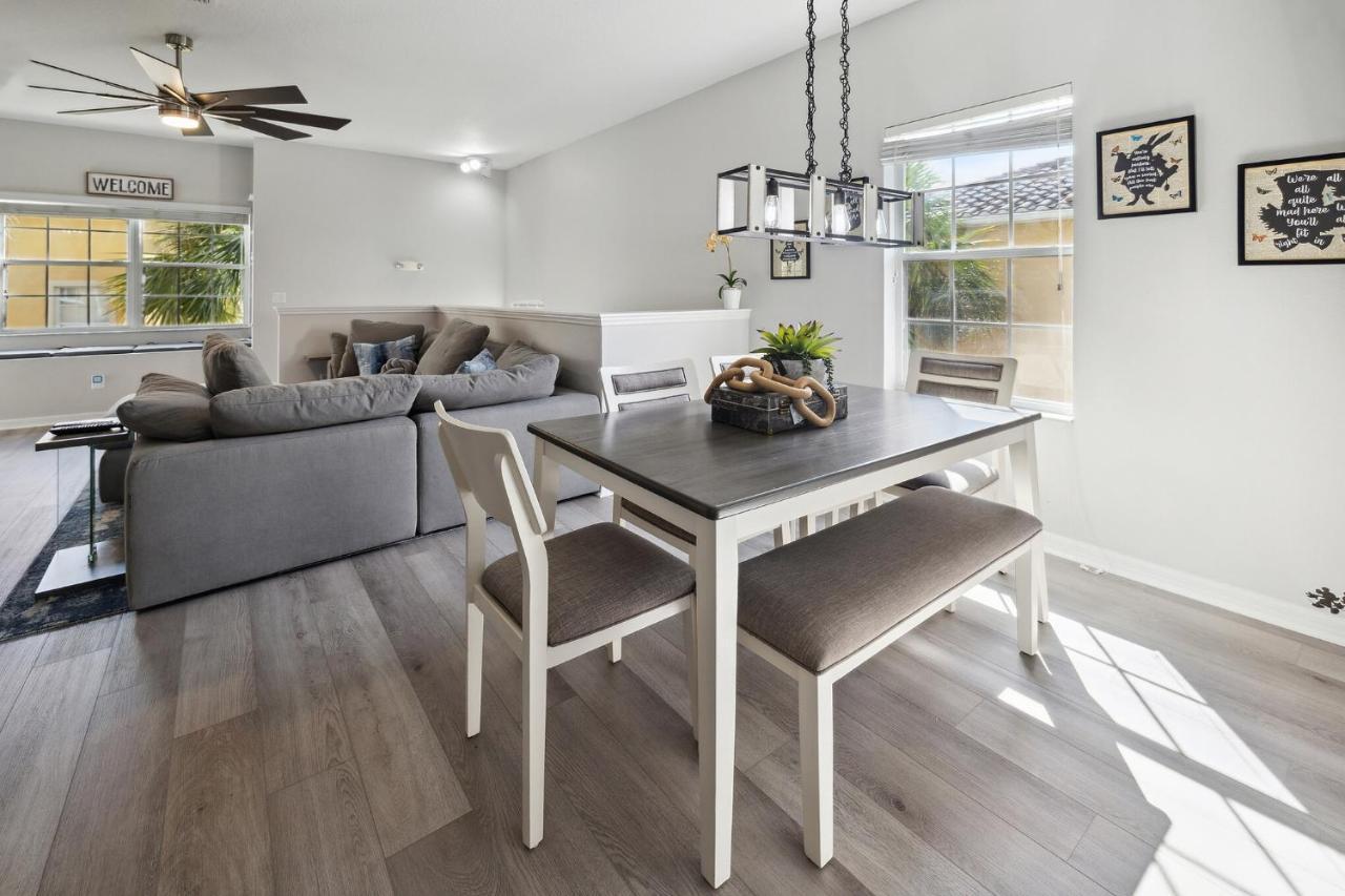 Comfy Themed Oasis 1br Near Parks Townhouse * Orlando