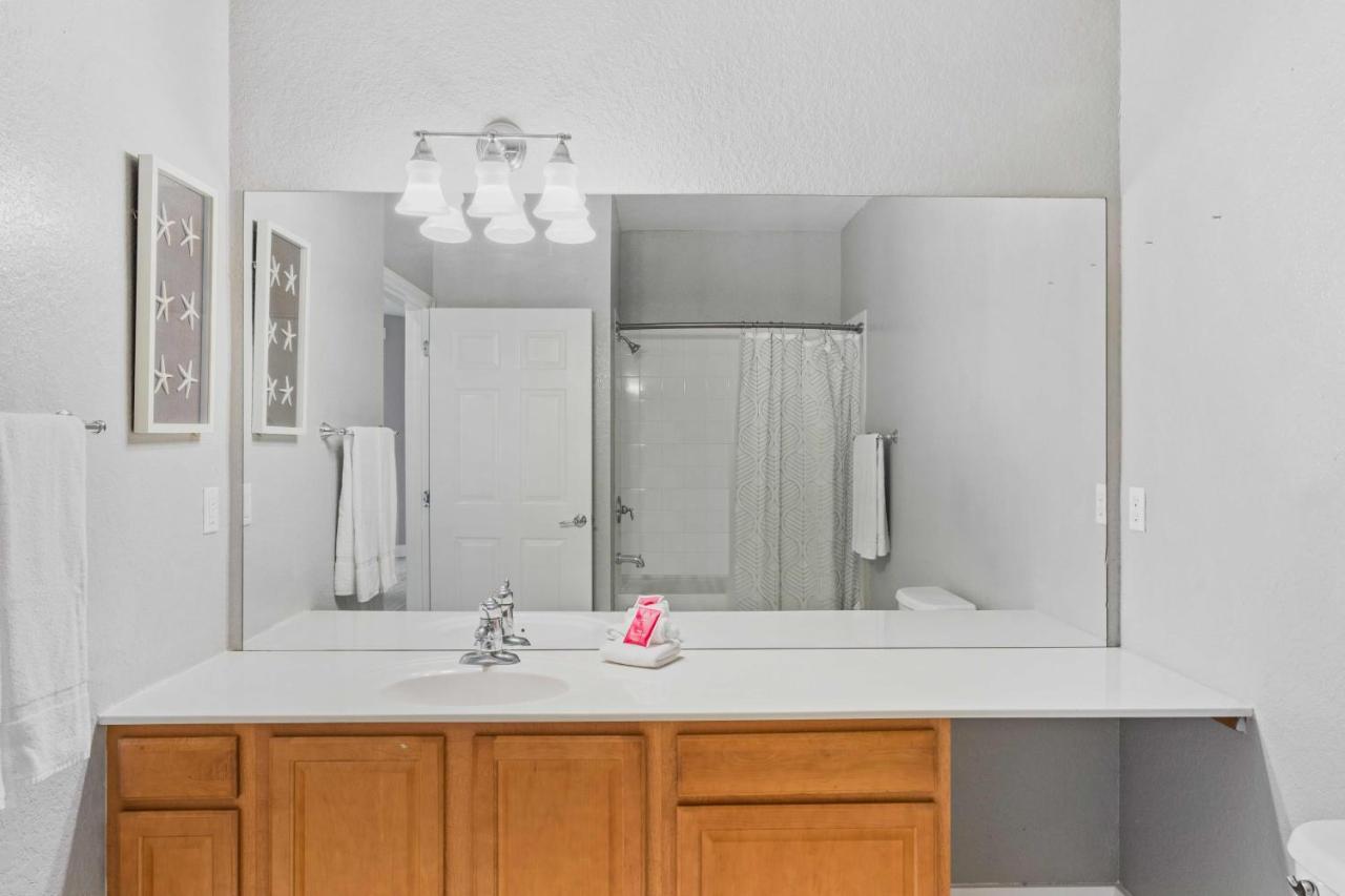 4102 Breakview Drive 409 * Orlando