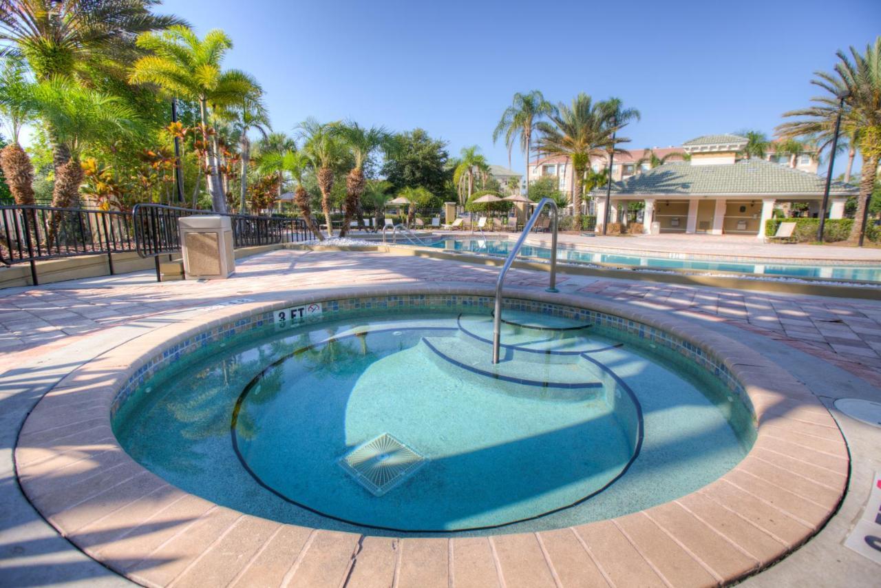 5026 Tideview Circle 13 * Orlando
