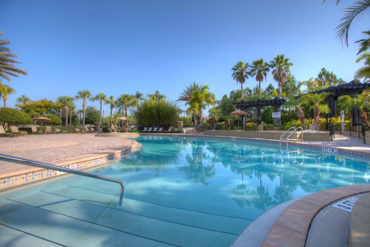 4102 Breakview Drive 409 * Orlando
