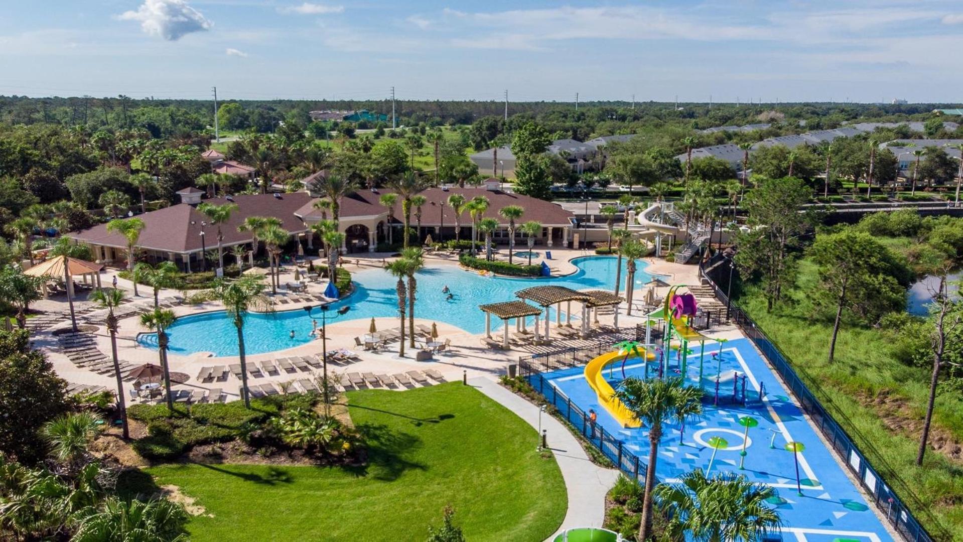 Cozy 5br W/game Pool