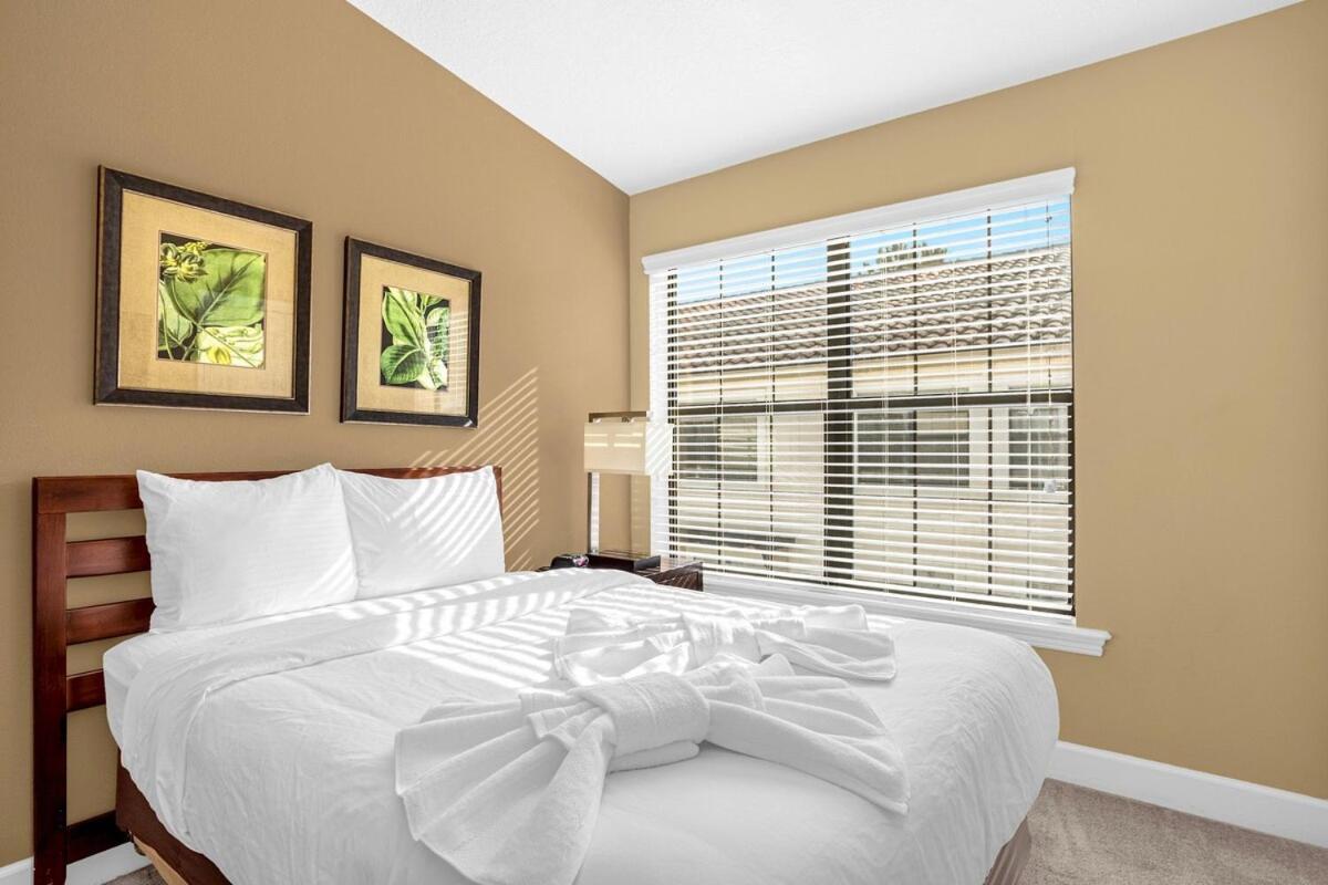 Holiday home Memorial Day Escape - Townhome By Disney! Orlando