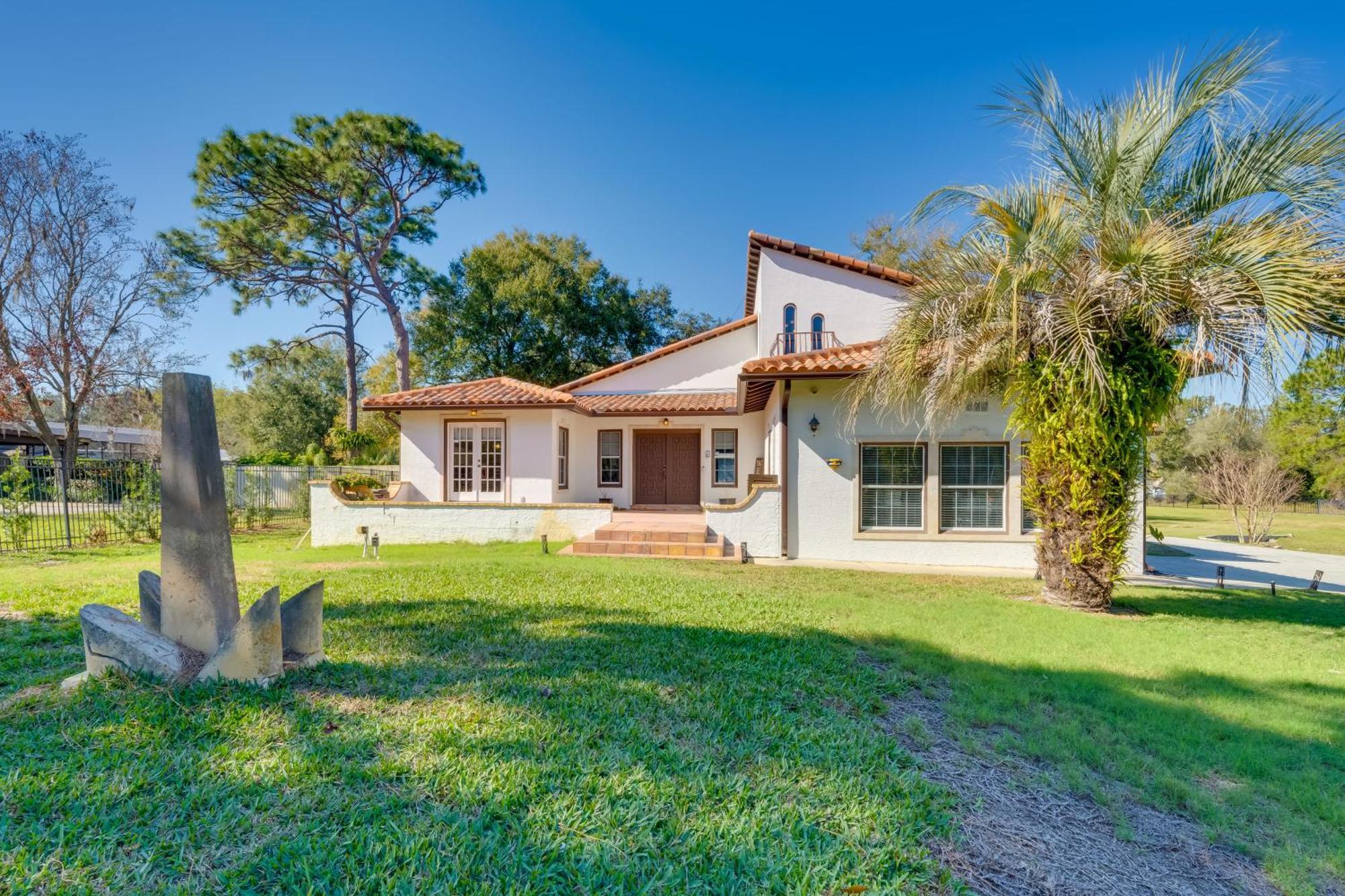 Spacious Apopka Escape With 1-acre Backyard And Gym