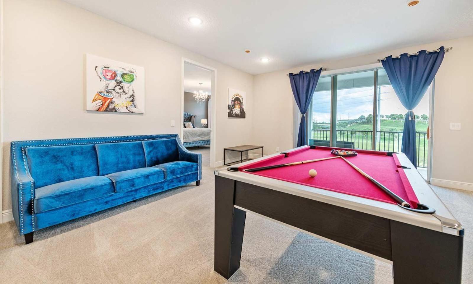 Gleaming 12 Bdrm With Themed Bedrooms At Encore *
