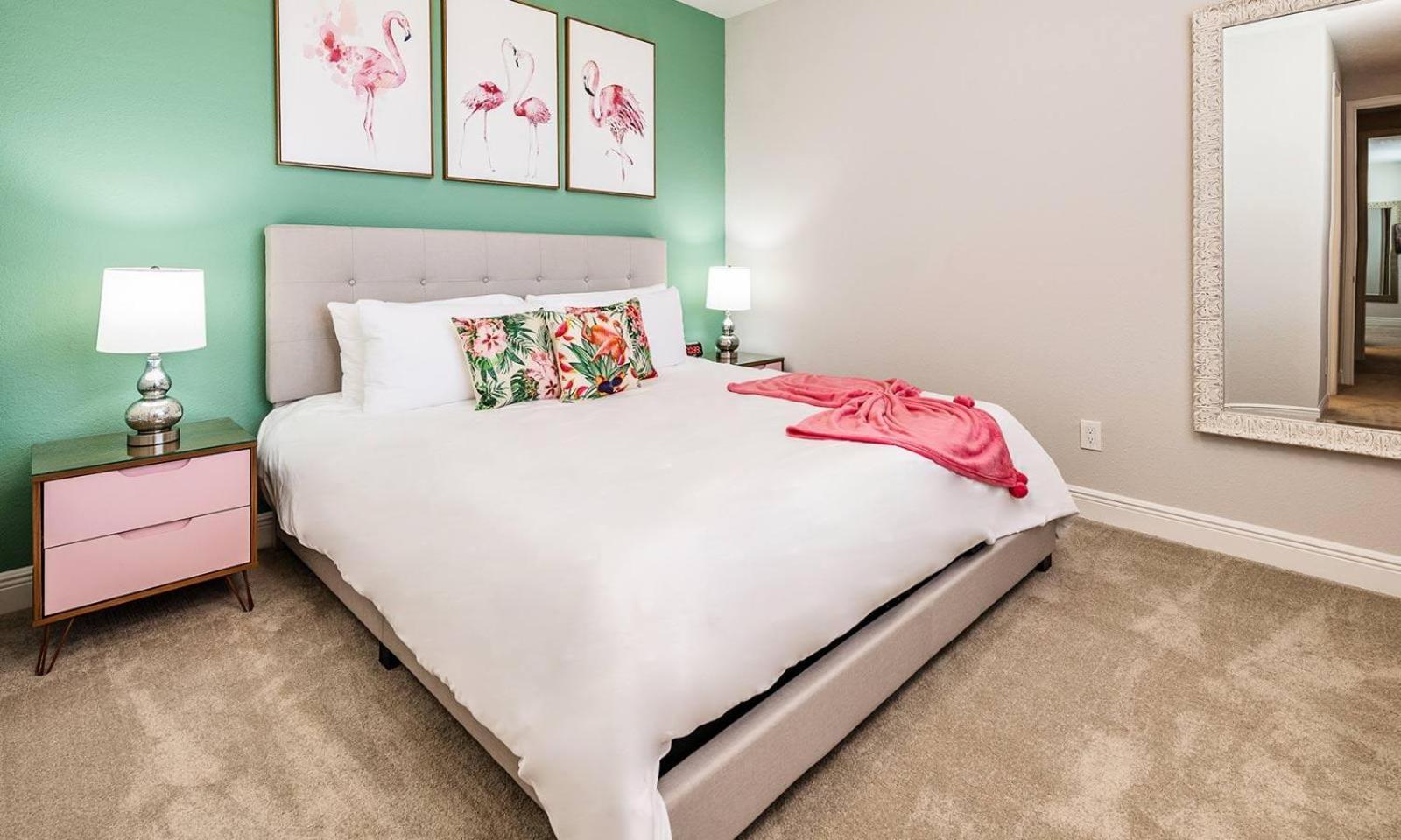 Gleaming 12 Bdrm With Themed Bedrooms At Encore