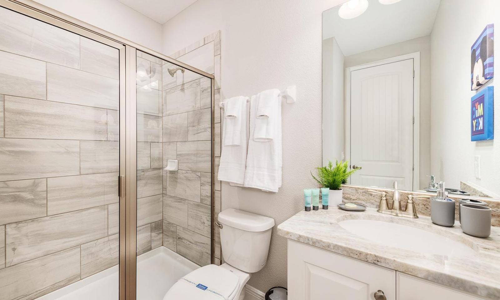 Holiday home Gleaming 12 Bdrm With Themed Bedrooms At Encore Orlando